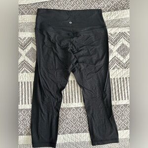 Lululemon women’s 3/4 length leggings. Size 12.